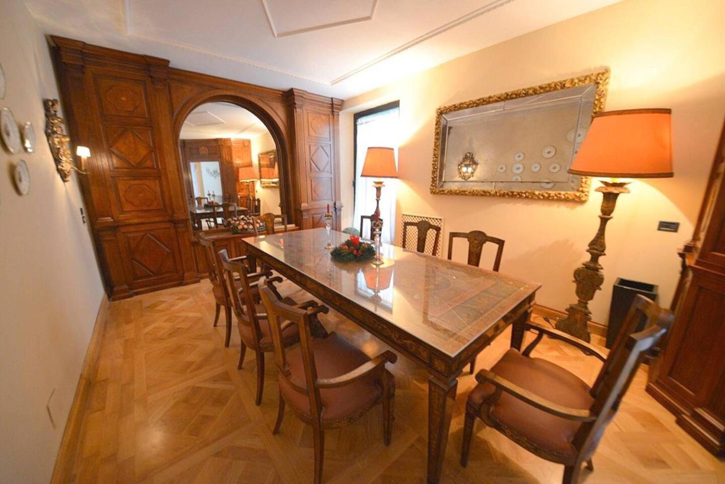 Luxury House With Private Garden Holiday home